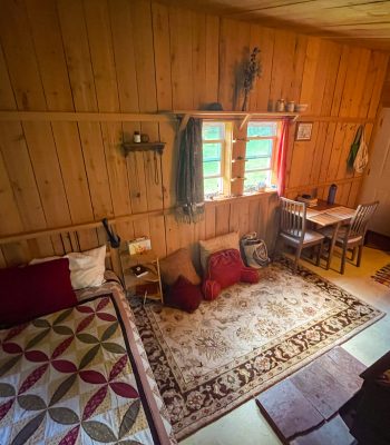 cabin-inside3