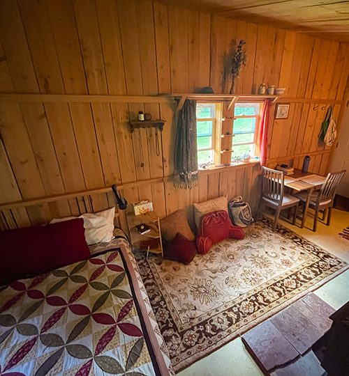 cabin-inside3